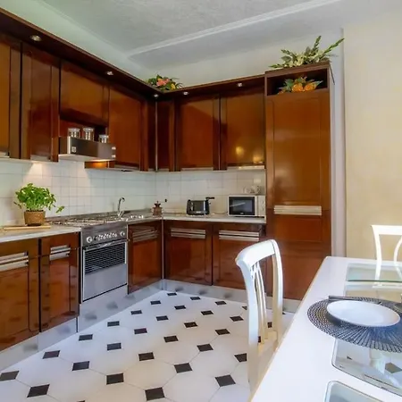 Mare In Vista Apartment *